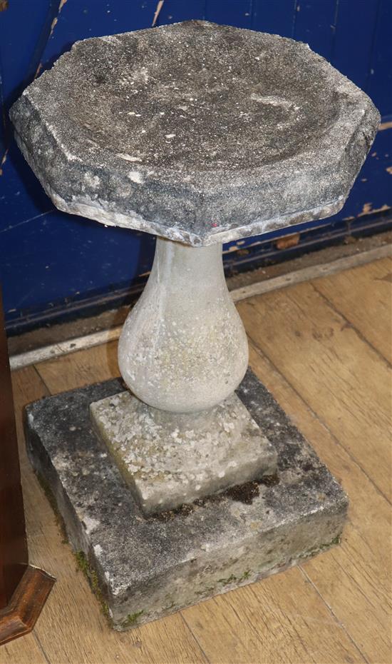 A bird bath W.40cm